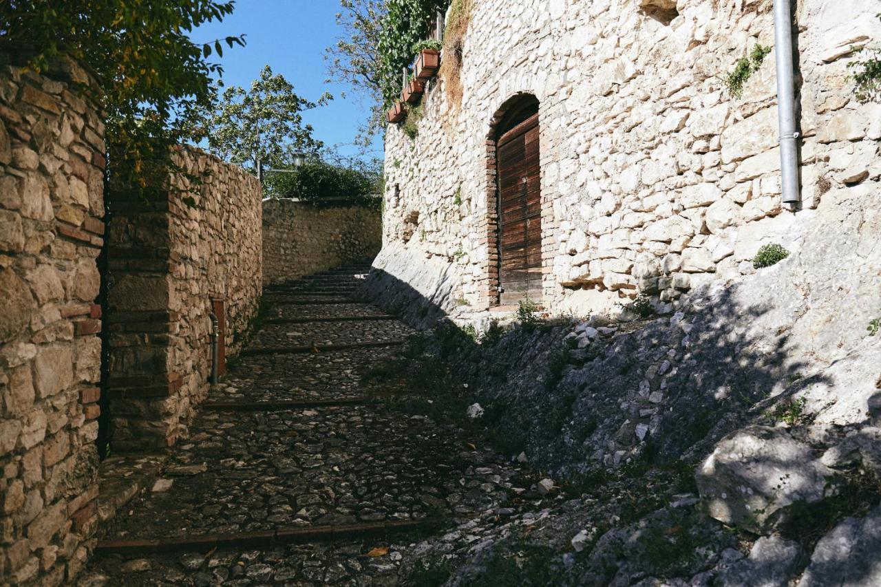Albergo Diffuso Crispolti Labro エクステリア 写真