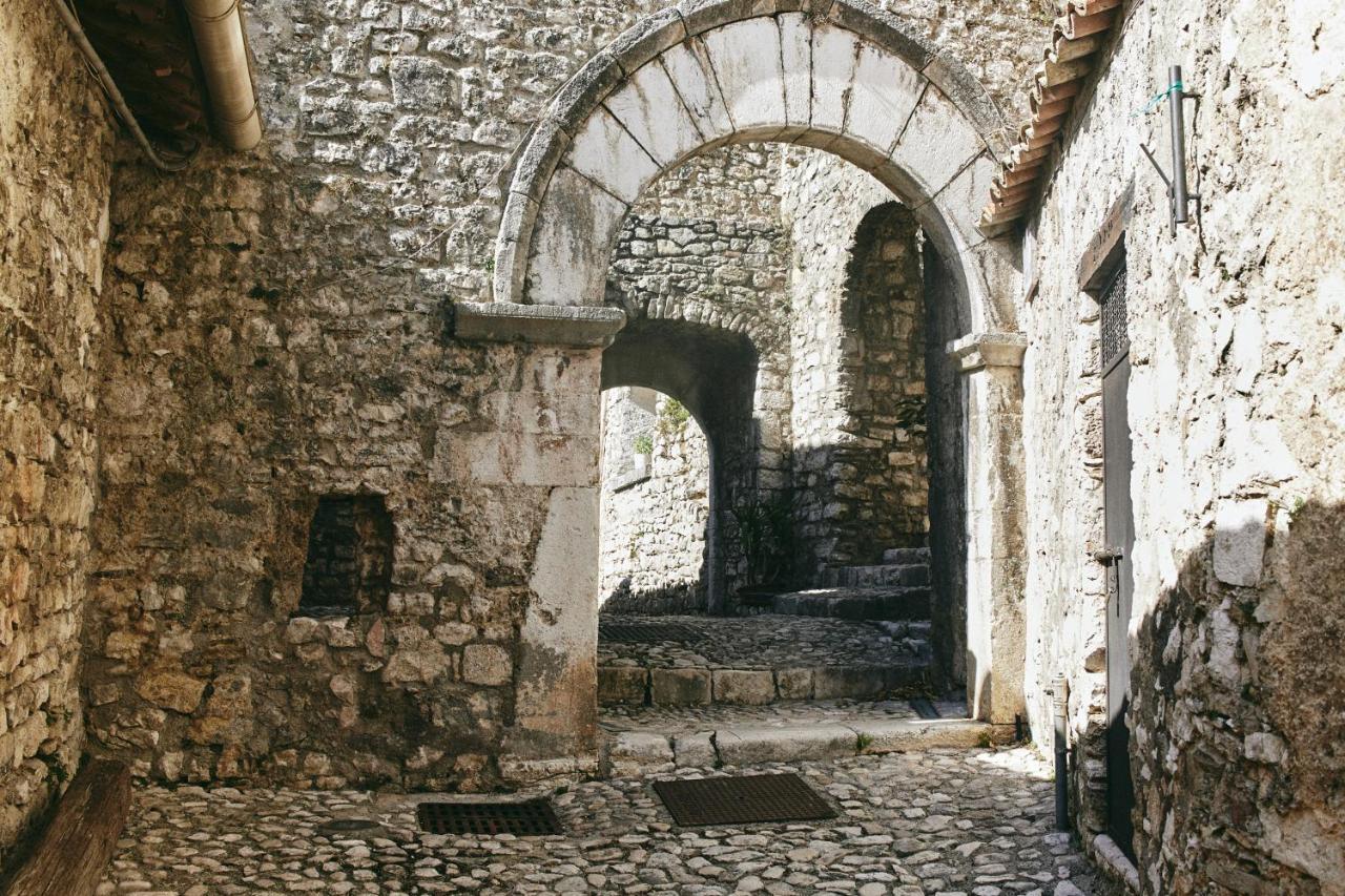 Albergo Diffuso Crispolti Labro エクステリア 写真