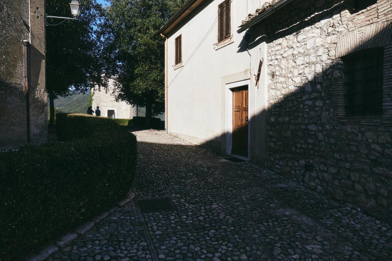 Albergo Diffuso Crispolti Labro エクステリア 写真