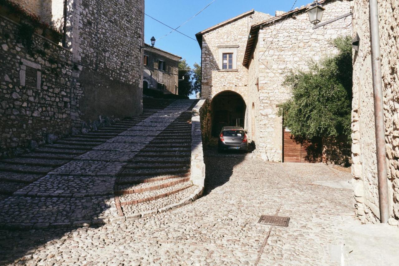 Albergo Diffuso Crispolti Labro エクステリア 写真