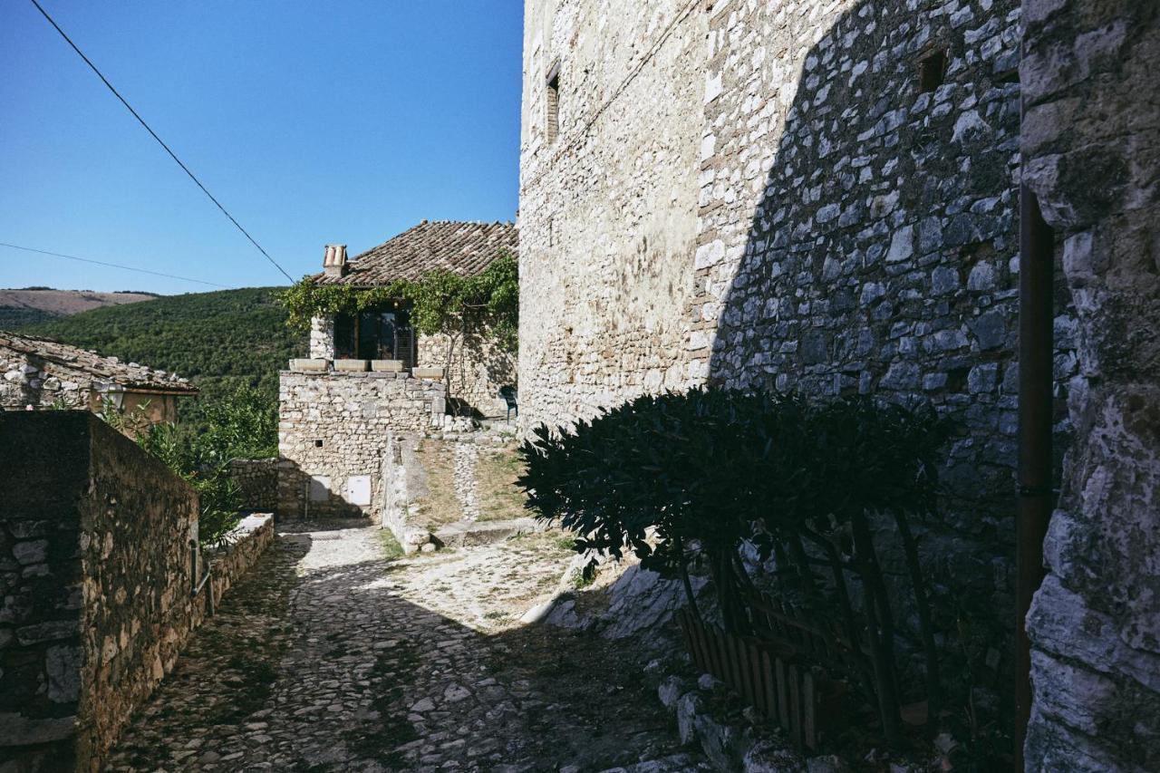 Albergo Diffuso Crispolti Labro エクステリア 写真