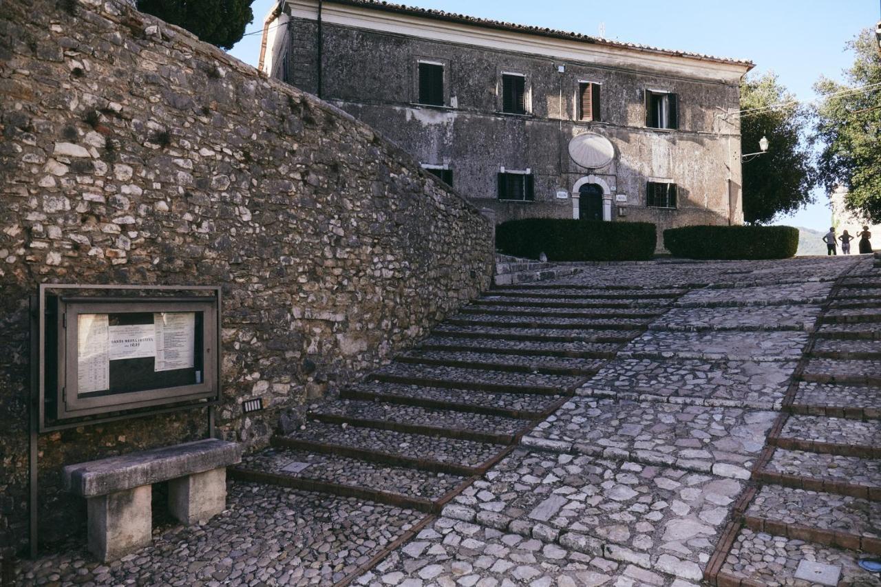 Albergo Diffuso Crispolti Labro エクステリア 写真