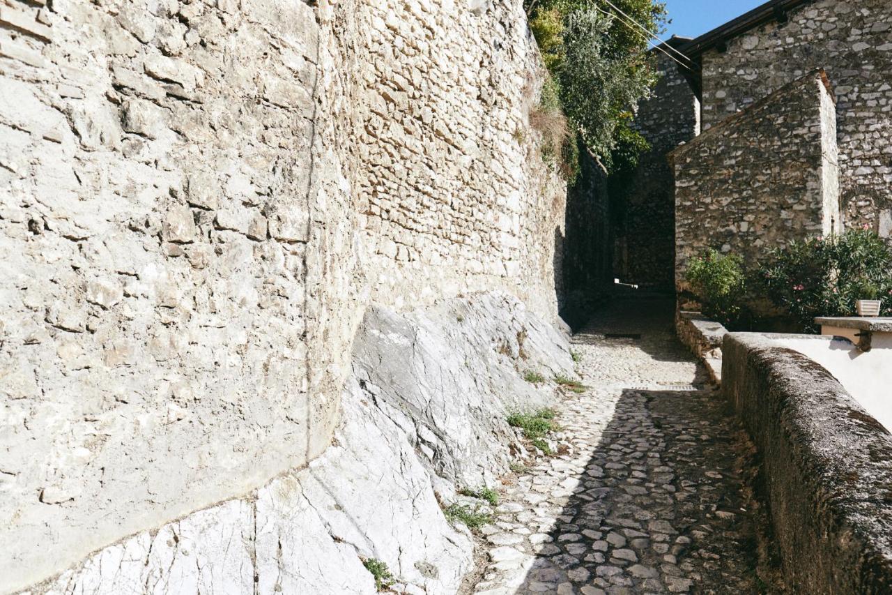 Albergo Diffuso Crispolti Labro エクステリア 写真
