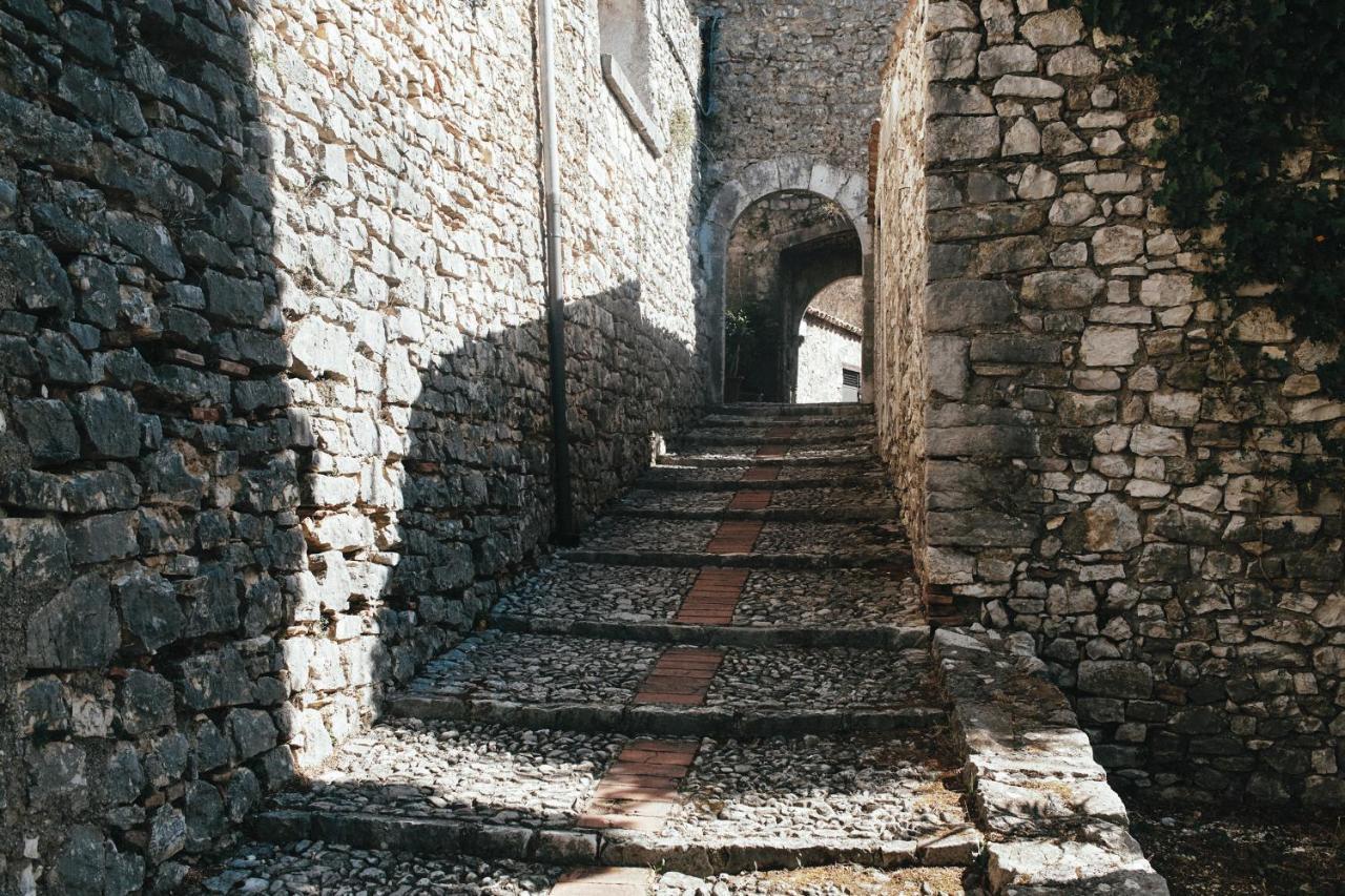 Albergo Diffuso Crispolti Labro エクステリア 写真