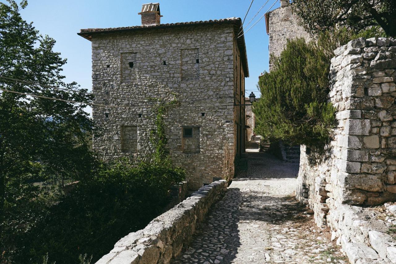Albergo Diffuso Crispolti Labro エクステリア 写真